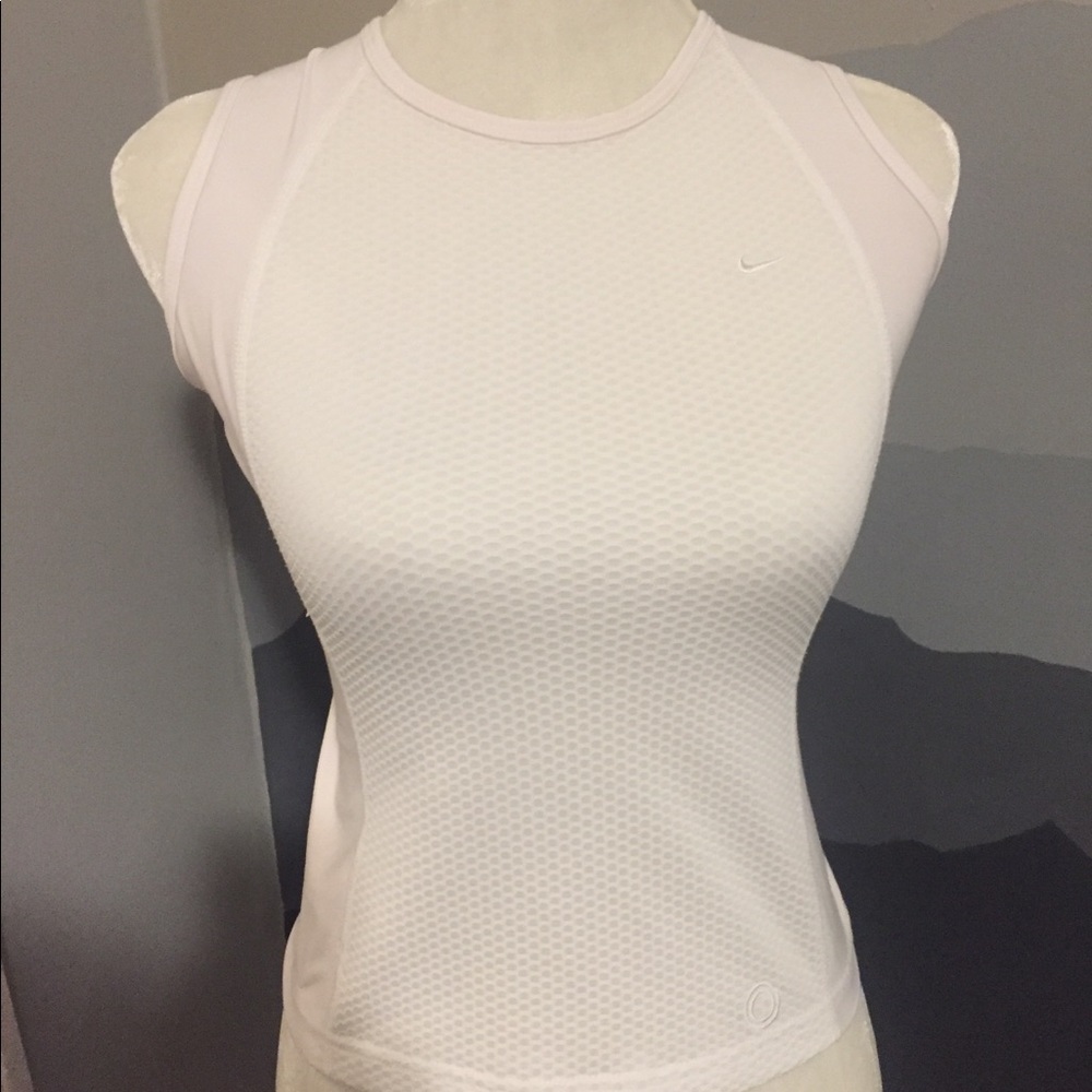 Nike sphere workout tank